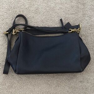 Elegant Black Leather Shoulder Bag